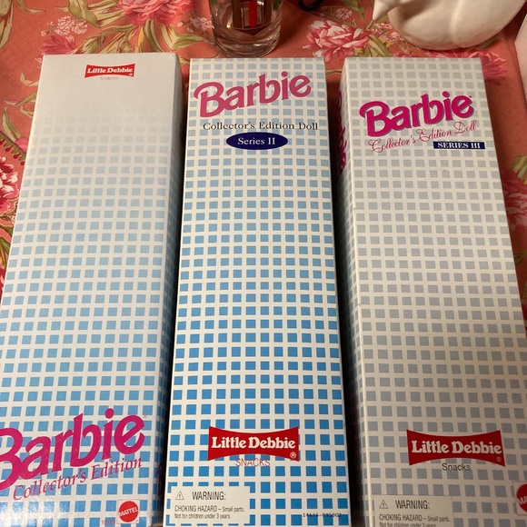 Barbies - Picture 5 of 8